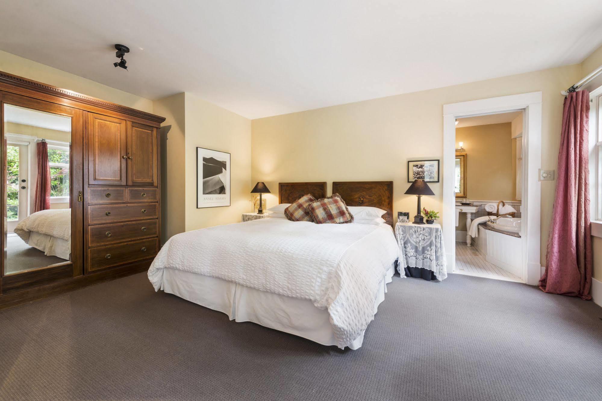 Thistledown House West Vancouver Eksteriør billede