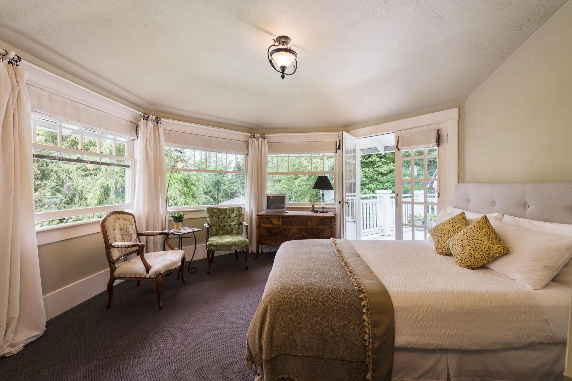 Thistledown House West Vancouver Eksteriør billede